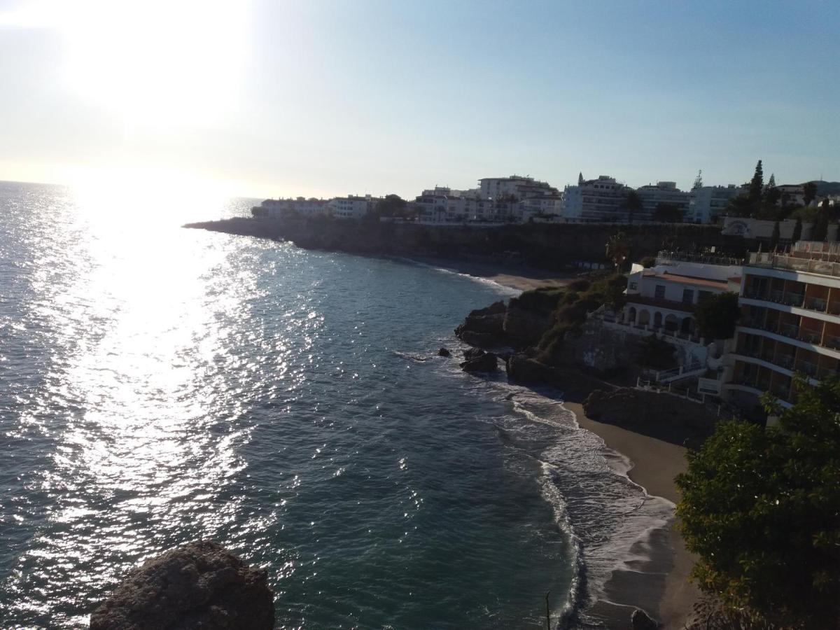 Playa Torrecilla Piscina Centro 2 Habitaciones Nerja Kültér fotó