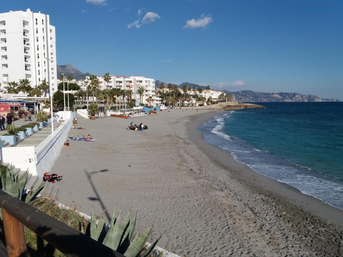 Playa Torrecilla Piscina Centro 2 Habitaciones Nerja Kültér fotó